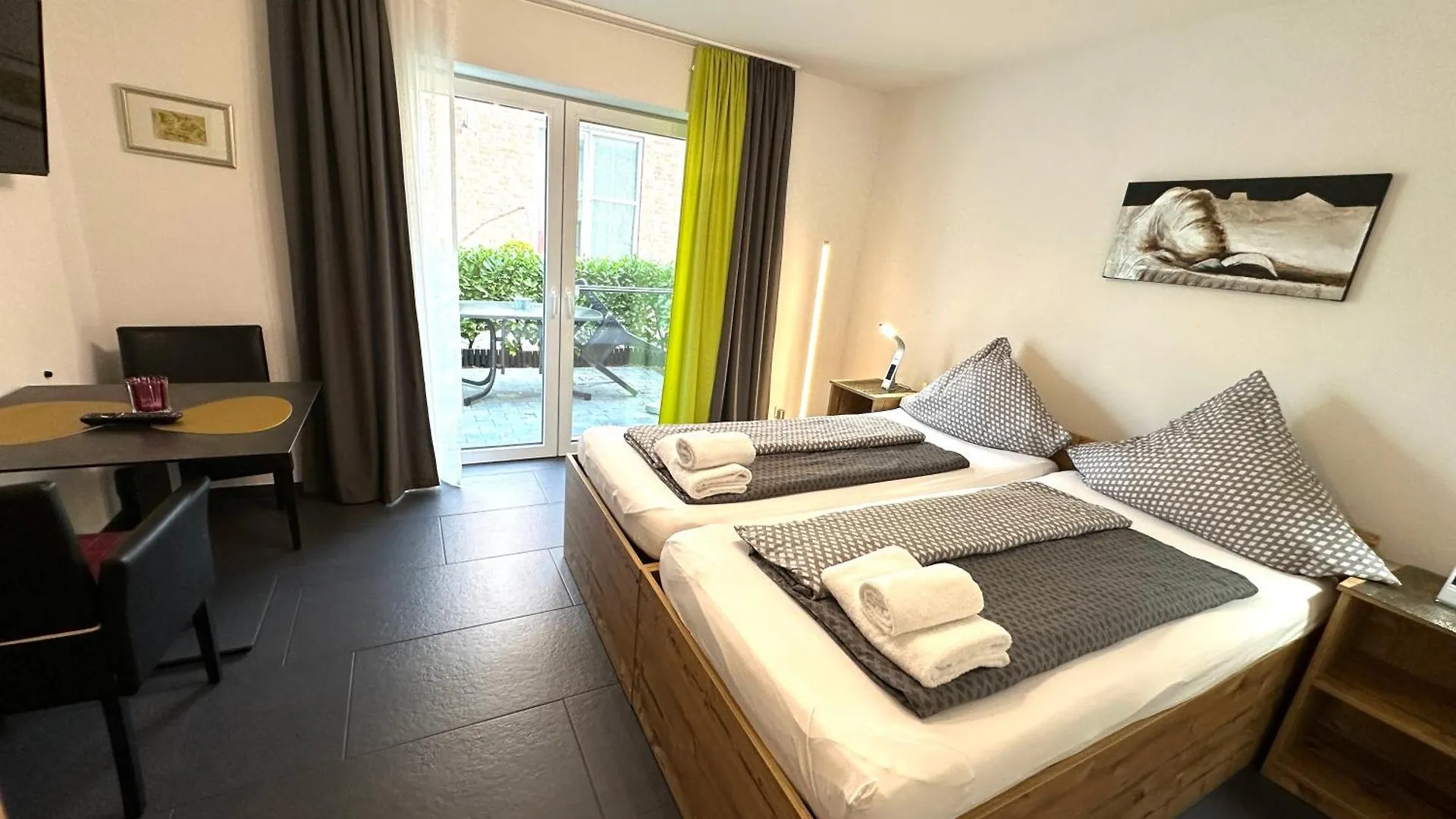 In Deutschland länger bleiben: 7 Hotels im direkten Vergleich